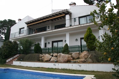 Picture of Villa with gorgeous views of the sea and the port of Palamos.